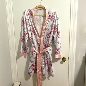 Floral robe